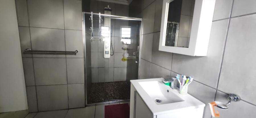 3 Bedroom Property for Sale in Mossel Bay Ext 15 Western Cape